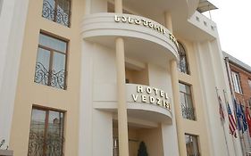 Hotel Vedzisi